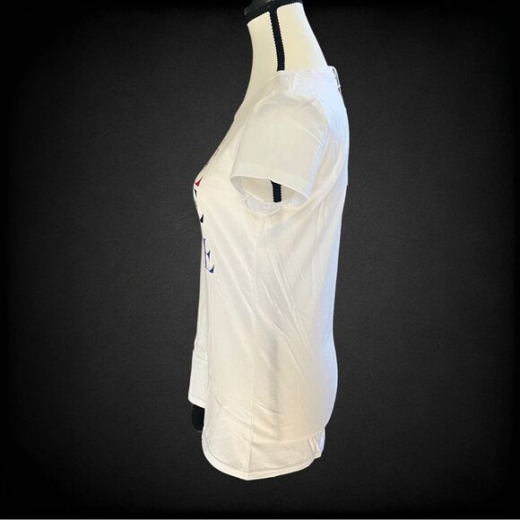 Tiff + Jen "Rose' Wine and Booze" T- Shirt Size Small New with Tags - Picture 2 of 7